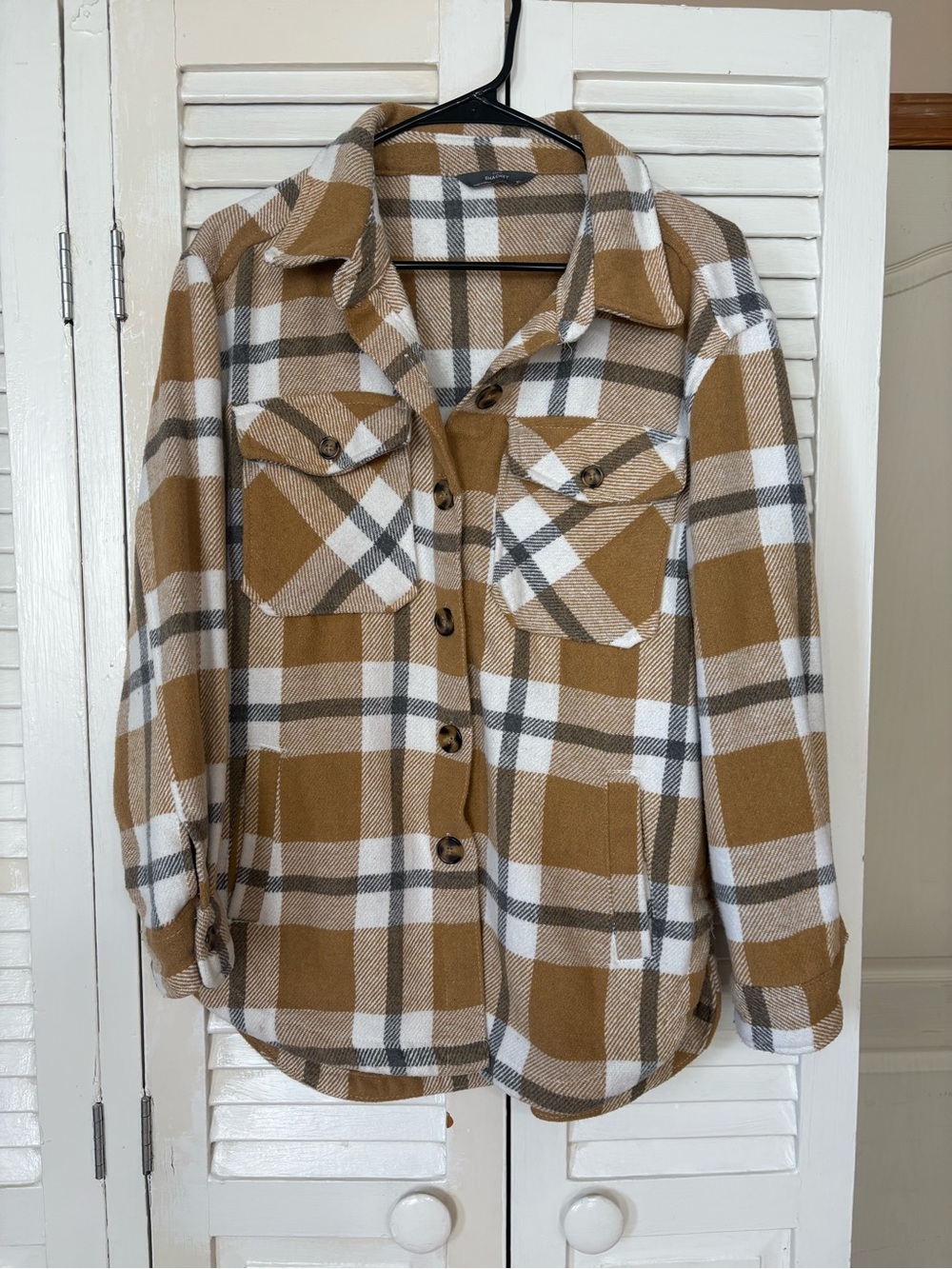 Plaid Button-Front Shacket in Camel, White & Gray